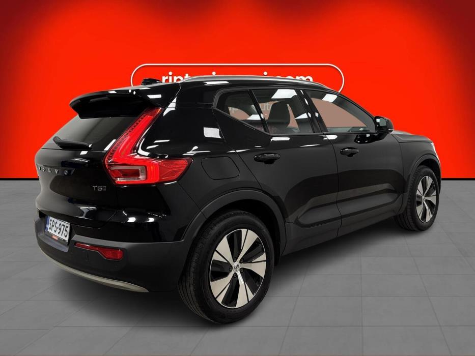 VOLVO XC40 2020