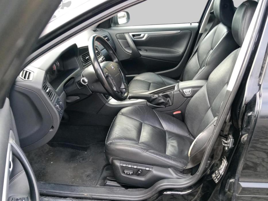 VOLVO V70 2006