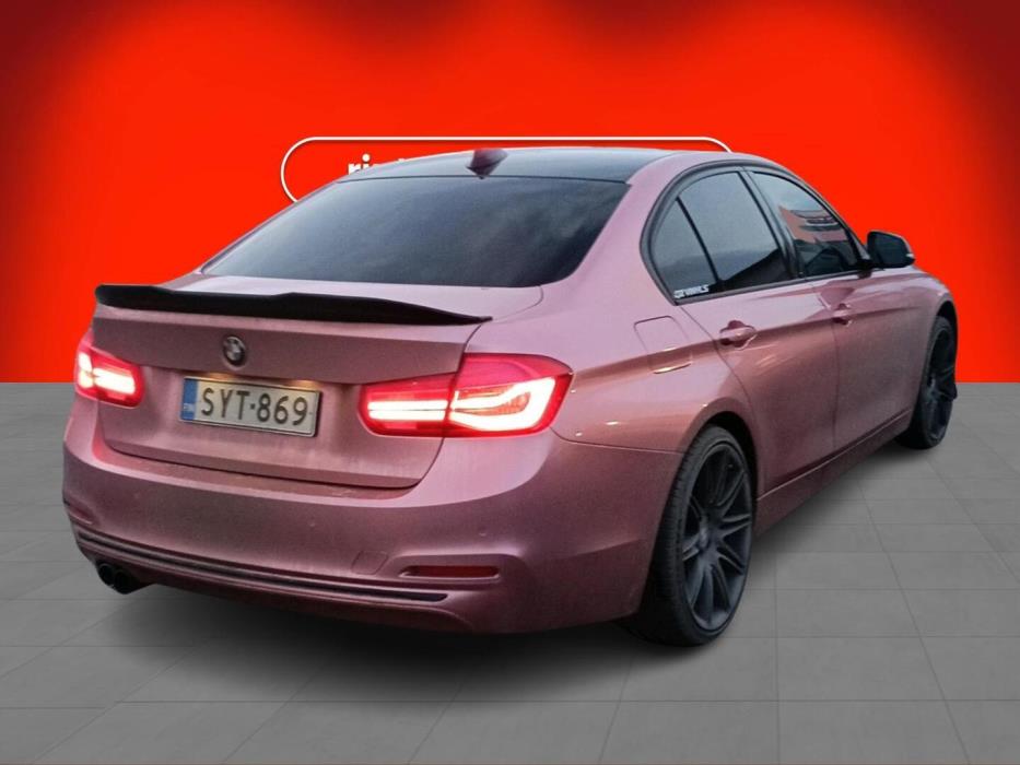 BMW 330 2016