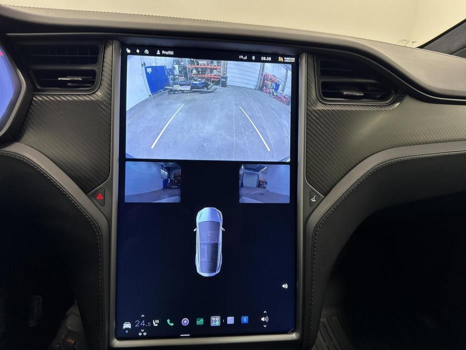 TESLA Model X 2018
