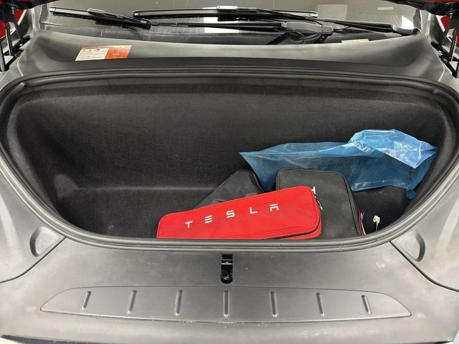 TESLA Model X 2018