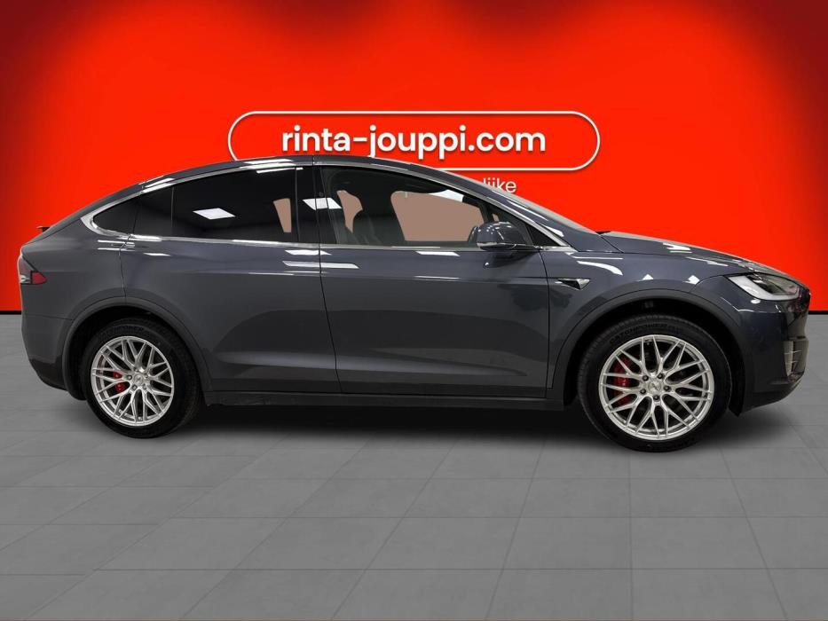 TESLA Model X 2018
