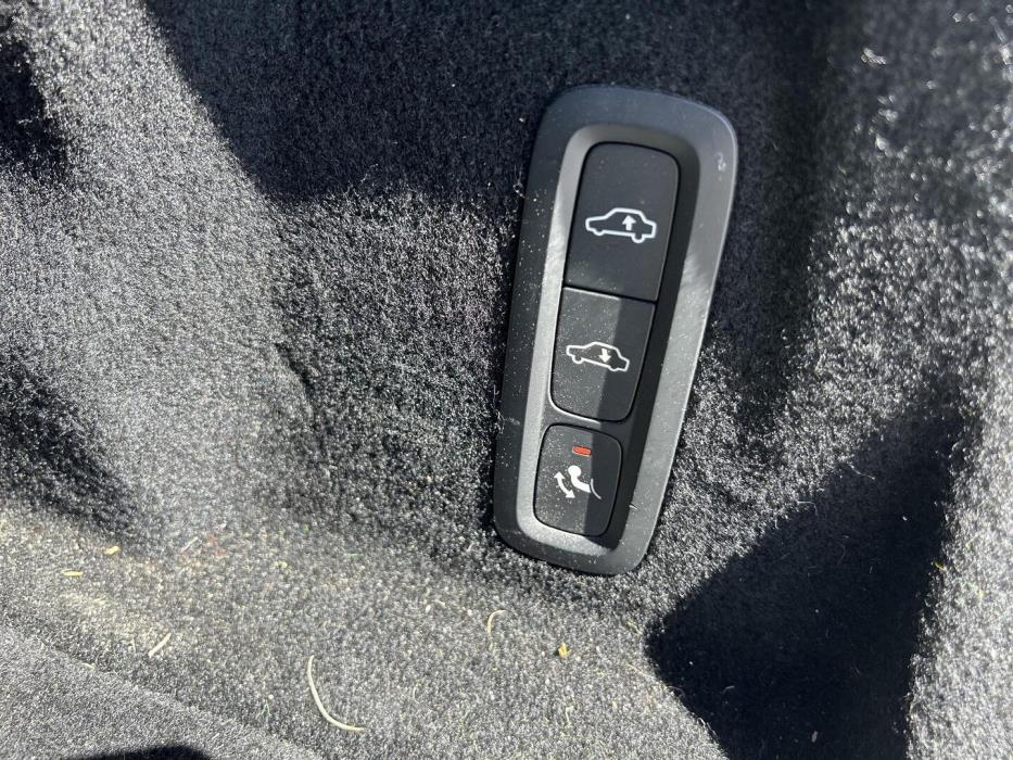 VOLVO XC60 2019