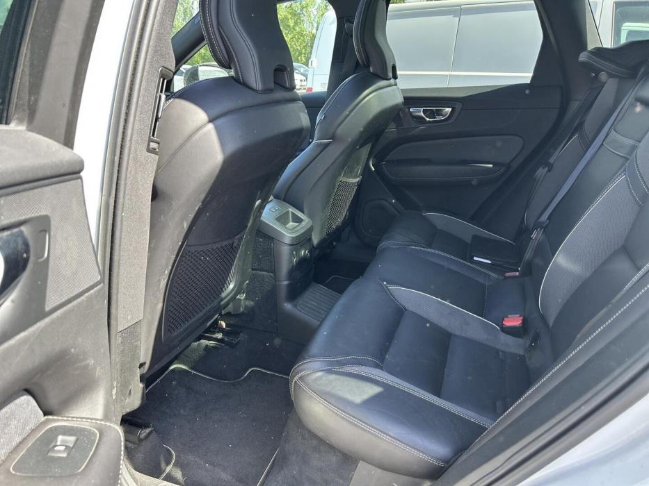 VOLVO XC60 2019