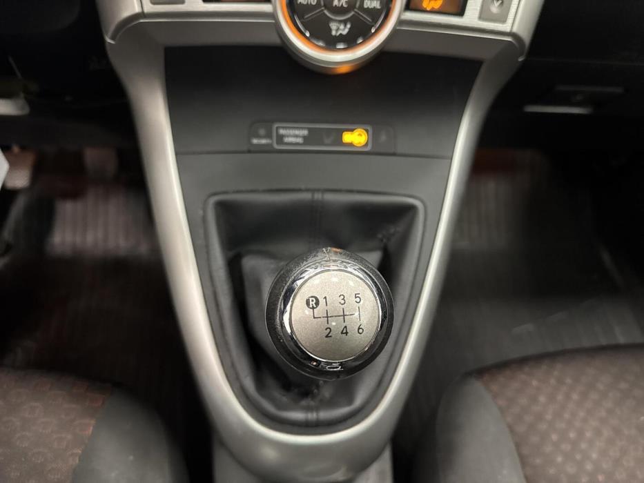 TOYOTA Verso 2011