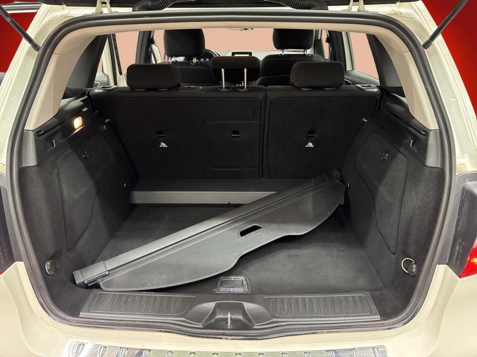 MERCEDES-BENZ B 2012