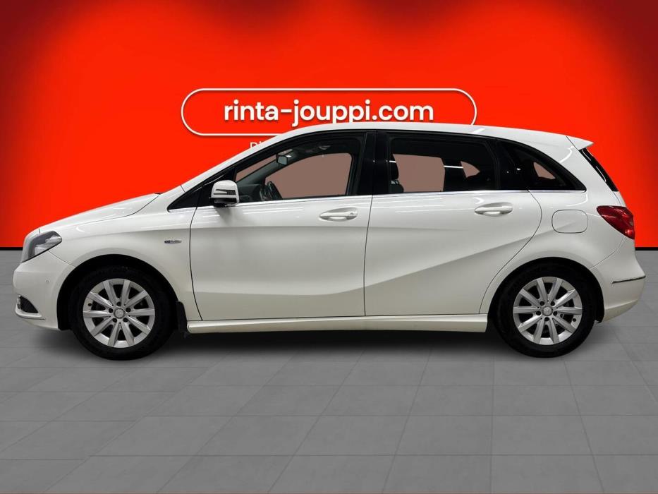 MERCEDES-BENZ B 2012