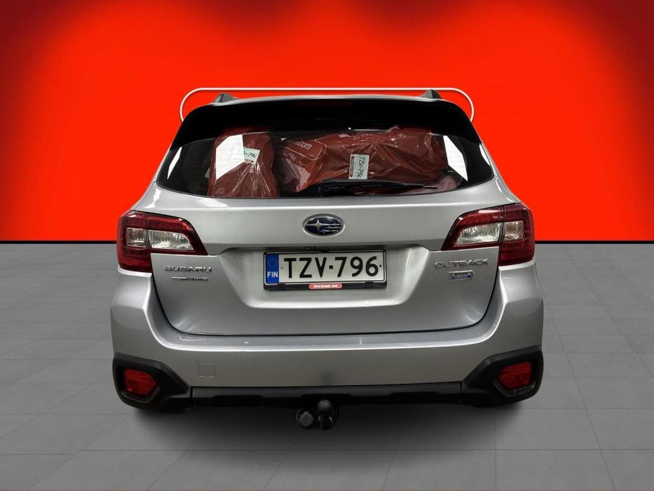 SUBARU Outback 2016