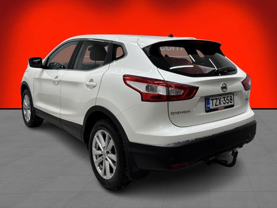 NISSAN Qashqai 2015