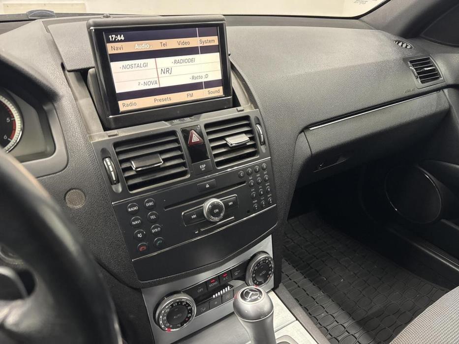 MERCEDES-BENZ C 2008