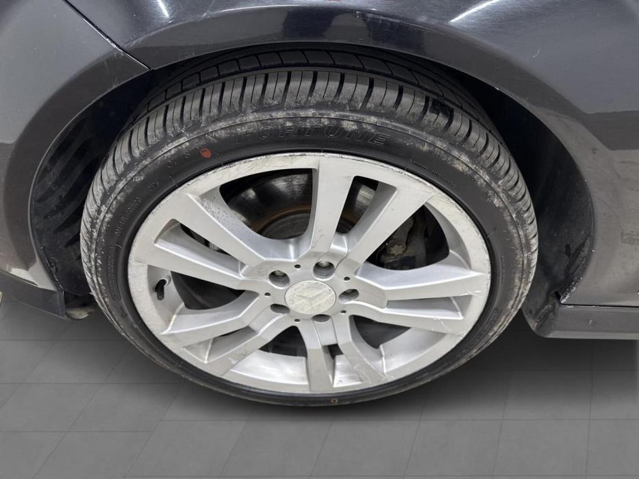 MERCEDES-BENZ C 2008
