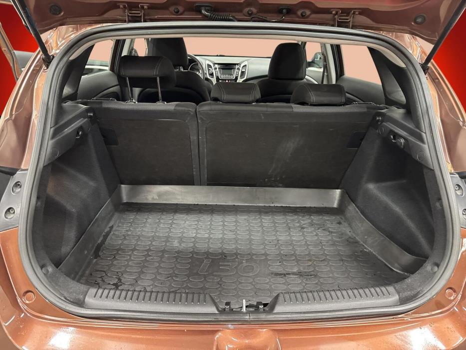 HYUNDAI i30 5d 2014