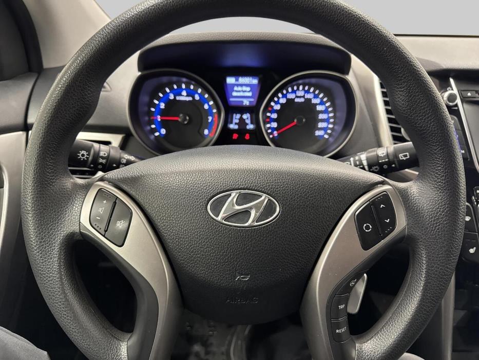 HYUNDAI i30 5d 2014