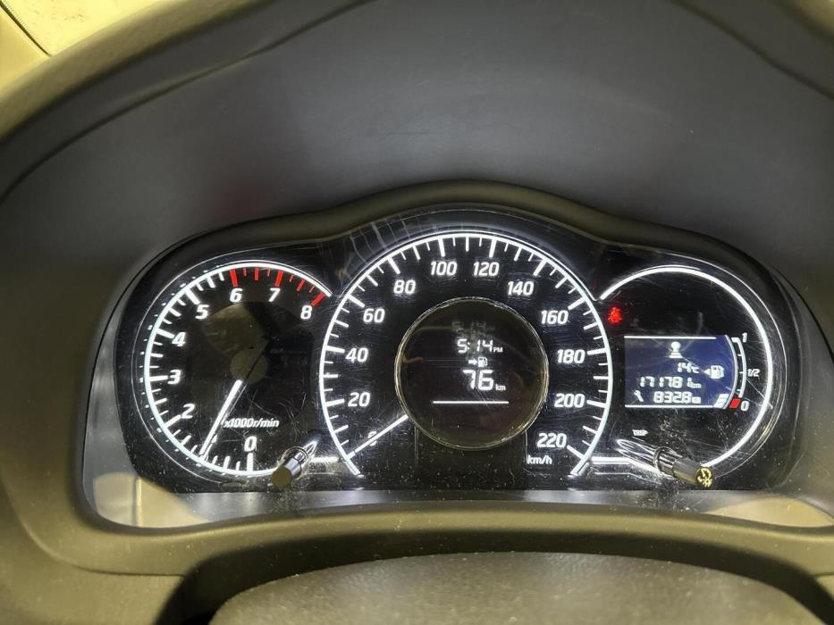 NISSAN Note 2015