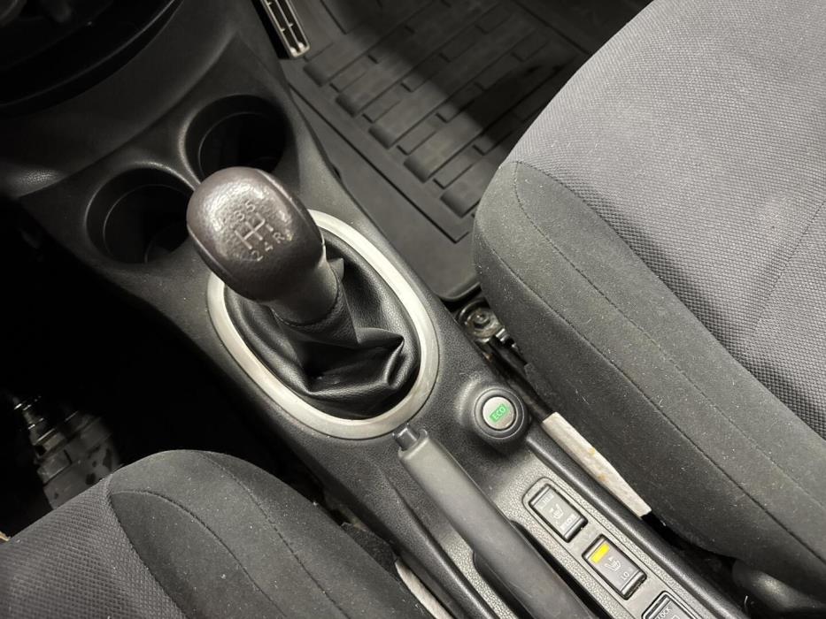 NISSAN Note 2015
