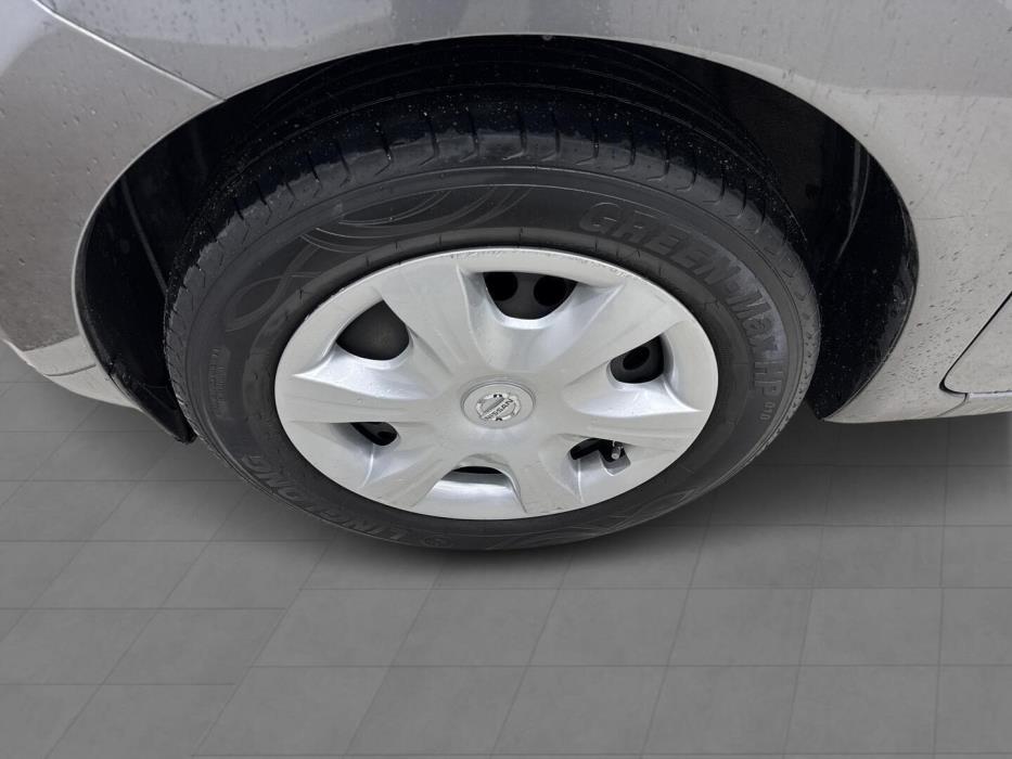 NISSAN Note 2015