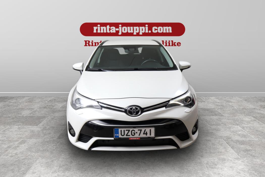 TOYOTA Avensis 2016