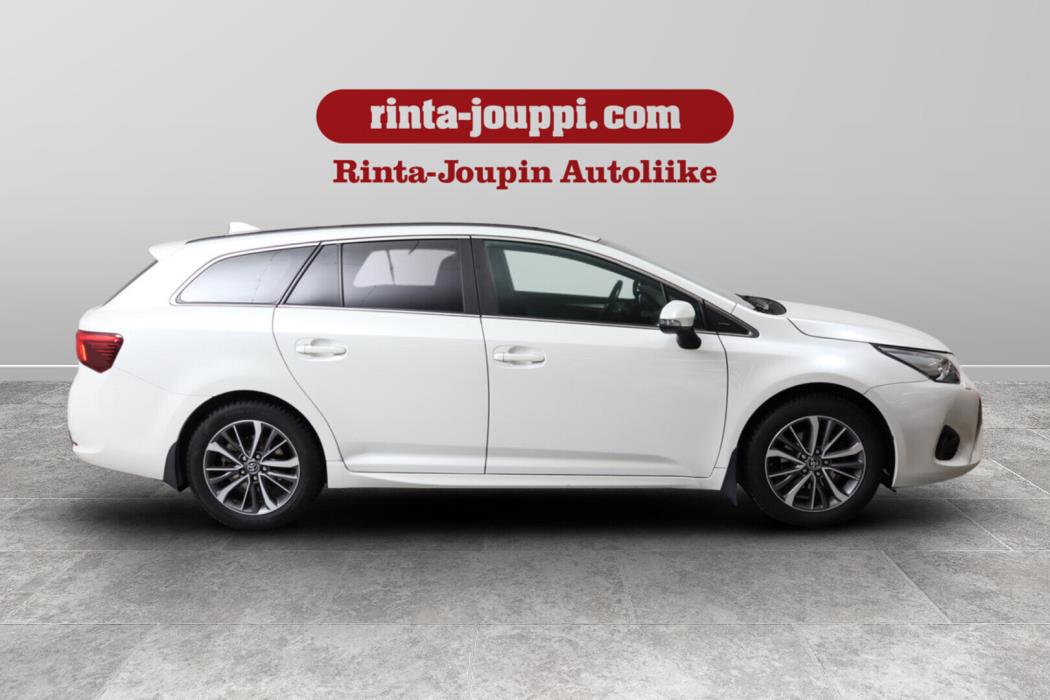 TOYOTA Avensis 2016