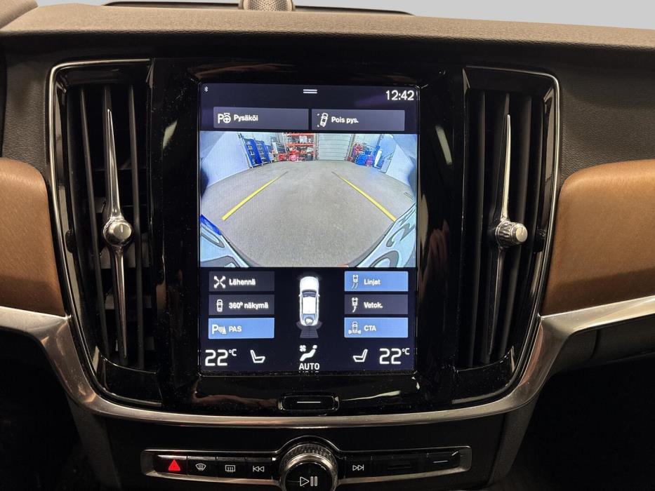 VOLVO S90 2016