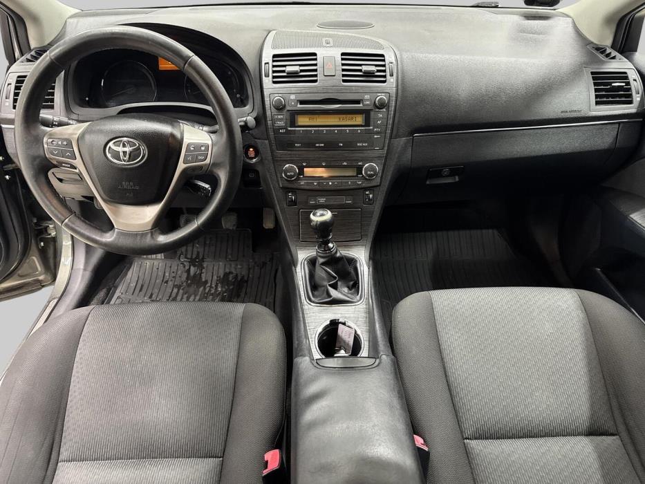 TOYOTA Avensis 2009