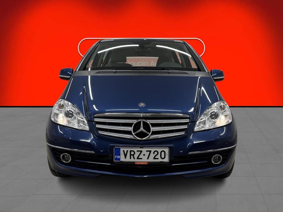 MERCEDES-BENZ A 2009