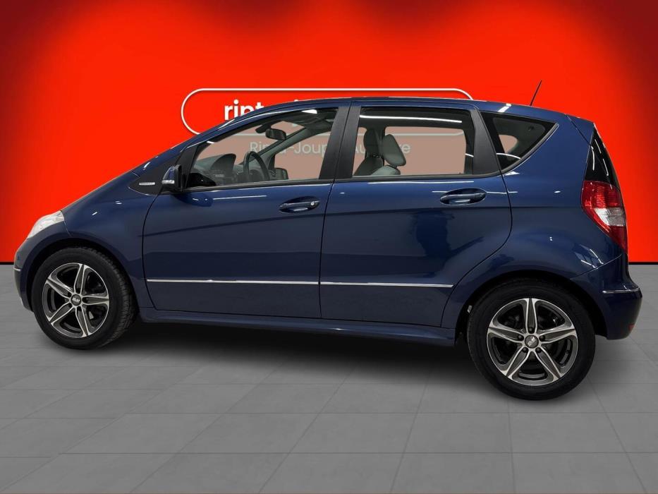 MERCEDES-BENZ A 2009