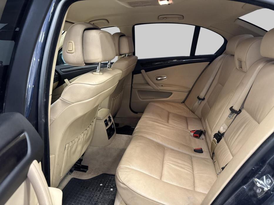 BMW 520 2008