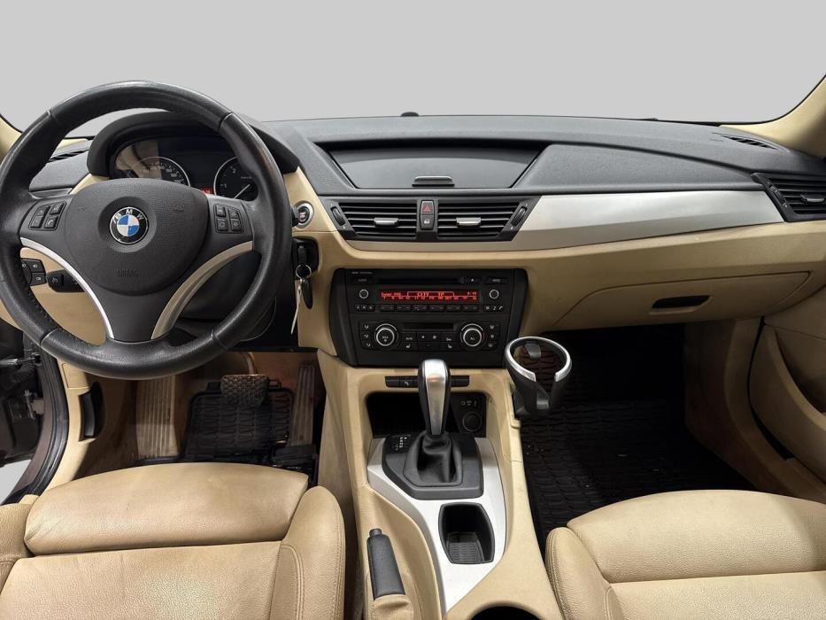 BMW X1 2011