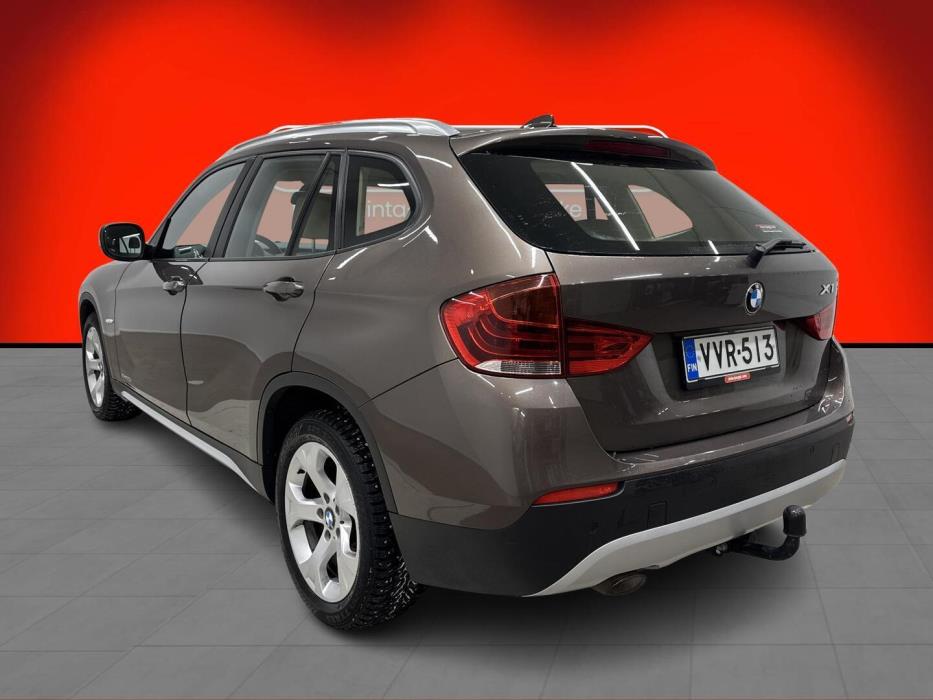 BMW X1 2011