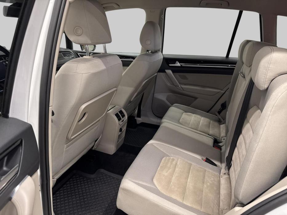 VOLKSWAGEN Golf Sportsvan 2014