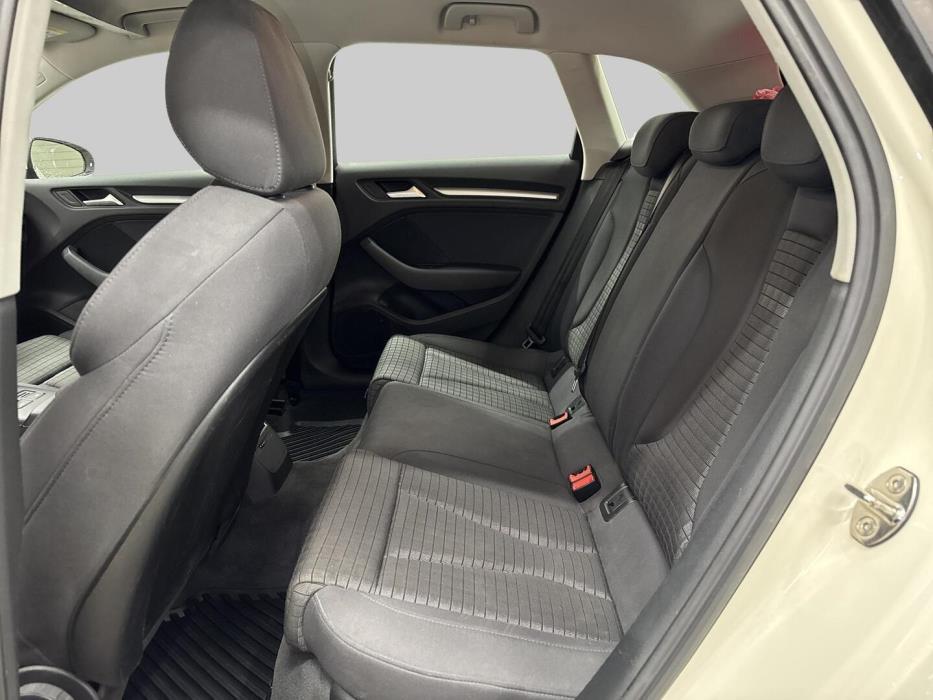 AUDI A3 2015