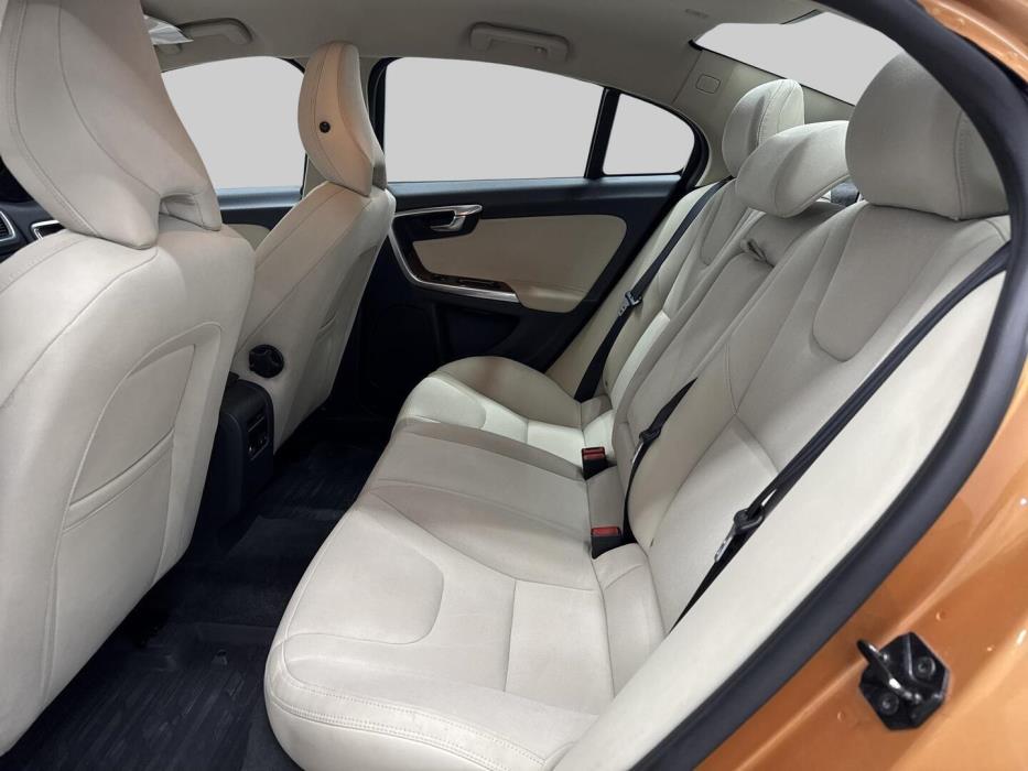 VOLVO S60 2010