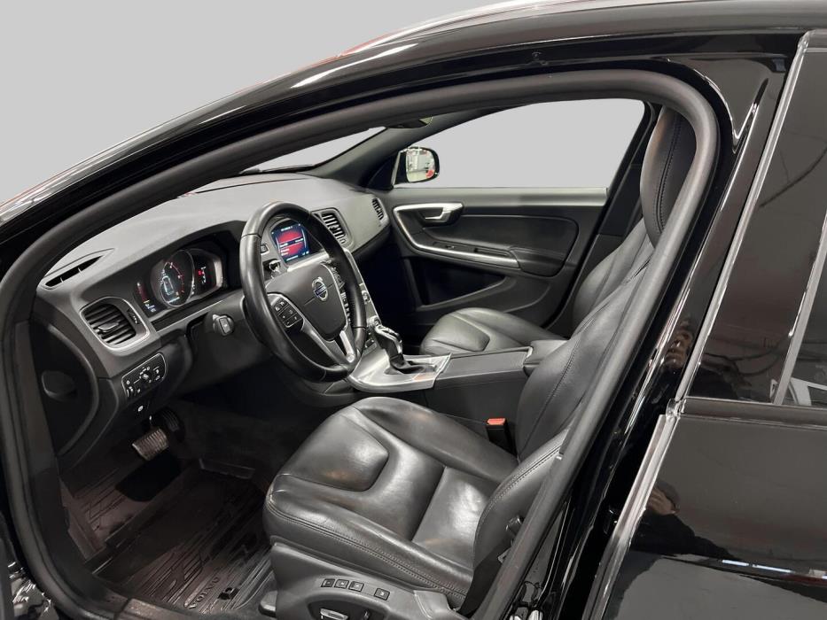 VOLVO V60 Cross Country 2016