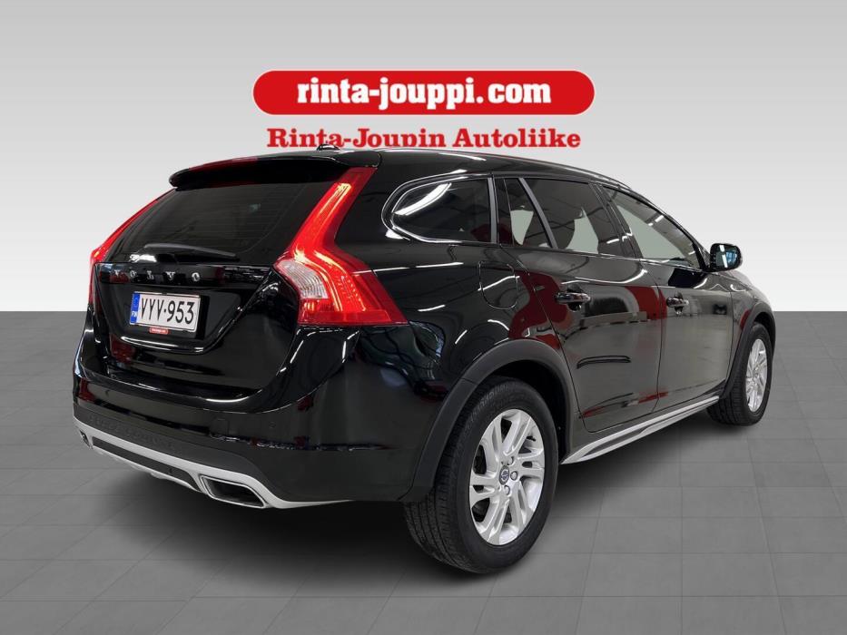 VOLVO V60 Cross Country 2016