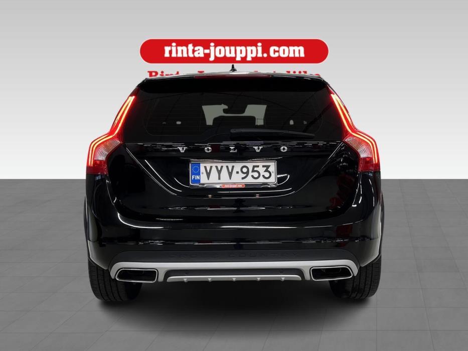 VOLVO V60 Cross Country 2016