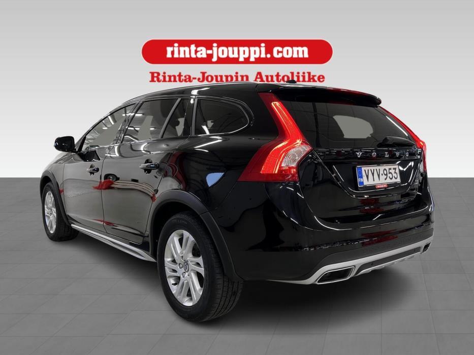 VOLVO V60 Cross Country 2016