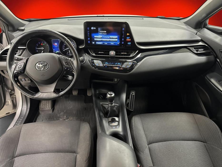 TOYOTA C-HR 2017