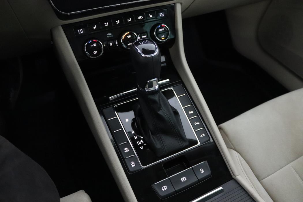 SKODA Superb 2017