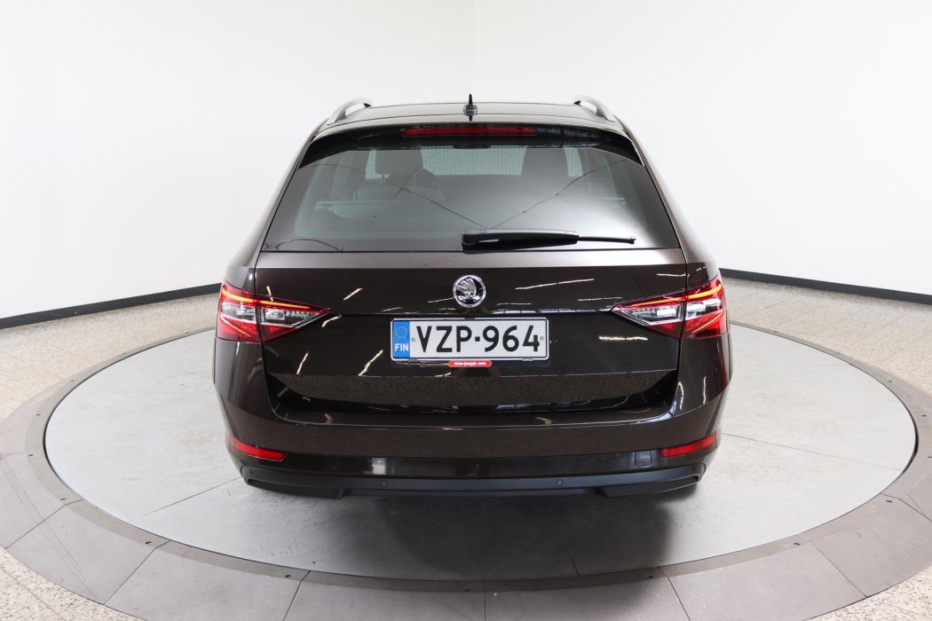 SKODA Superb 2017