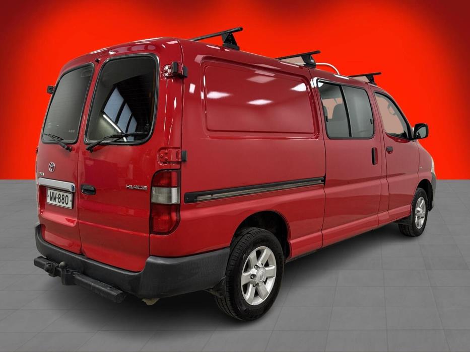 TOYOTA Hiace 2010
