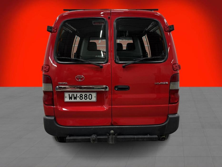 TOYOTA Hiace 2010