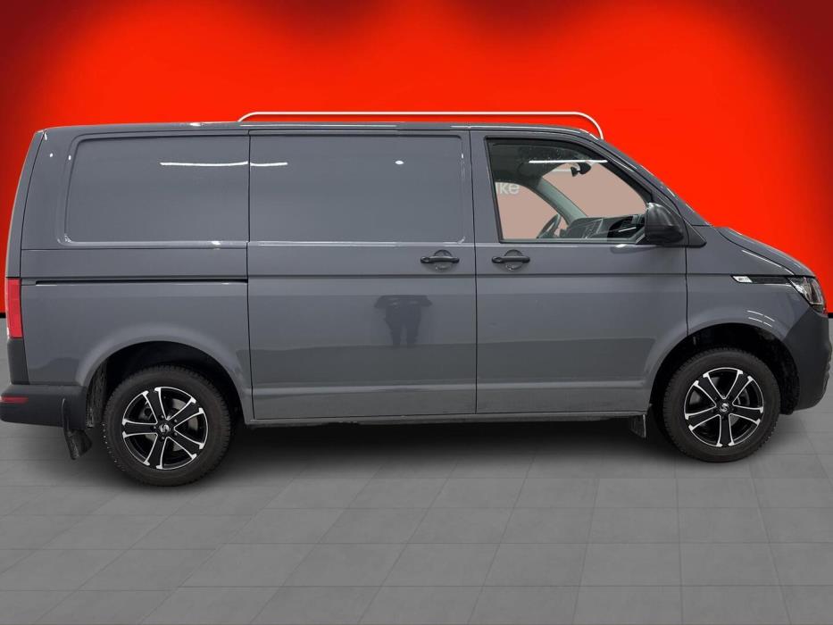 VOLKSWAGEN TRANSPORTER 2023