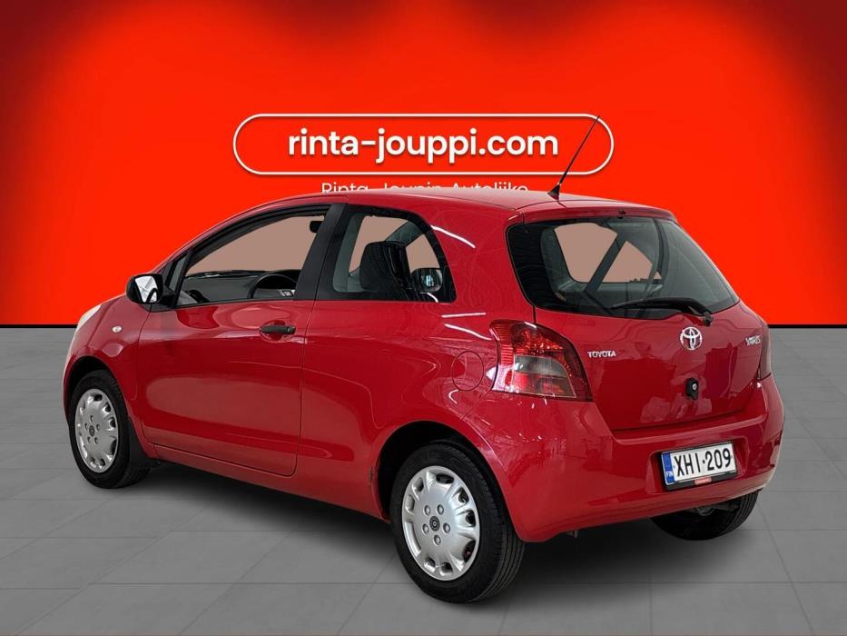 TOYOTA Yaris 2006