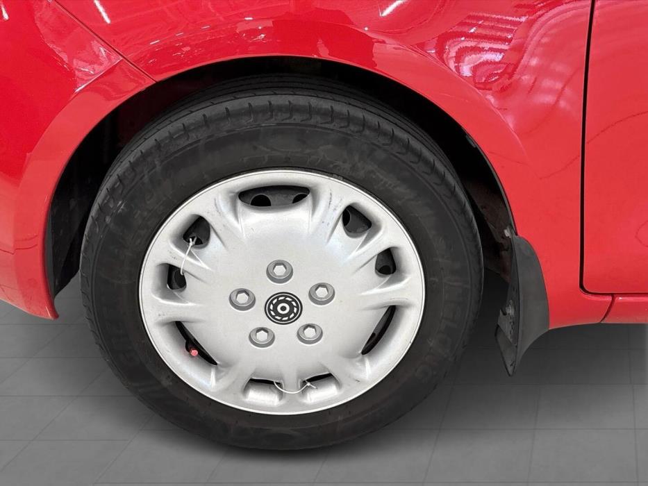 TOYOTA Yaris 2006