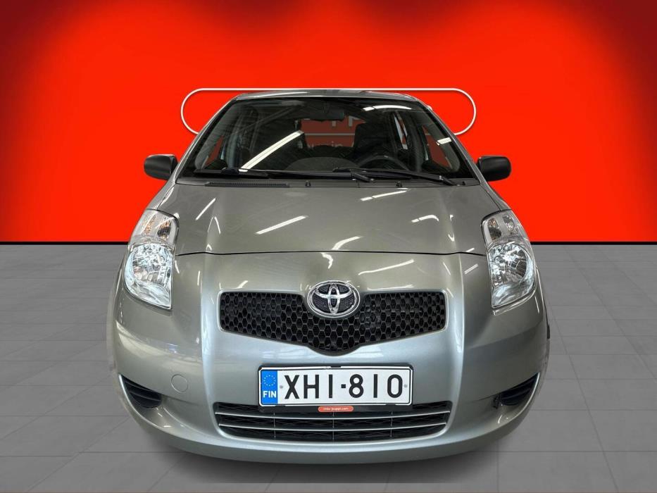 TOYOTA Yaris 2006