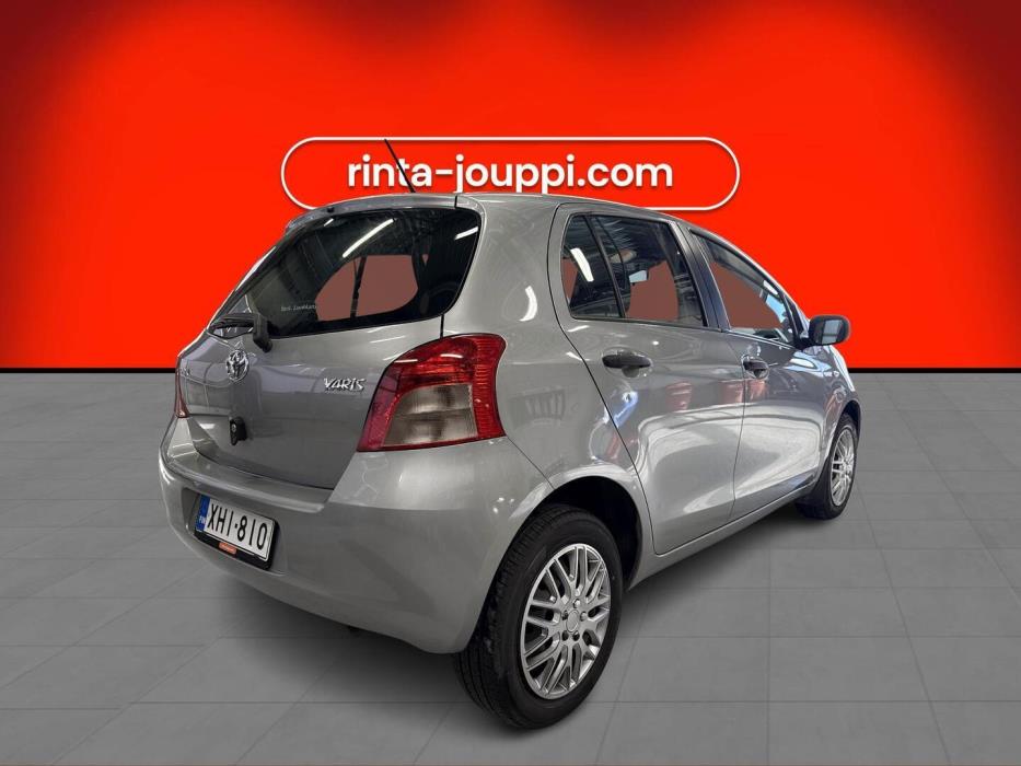 TOYOTA Yaris 2006