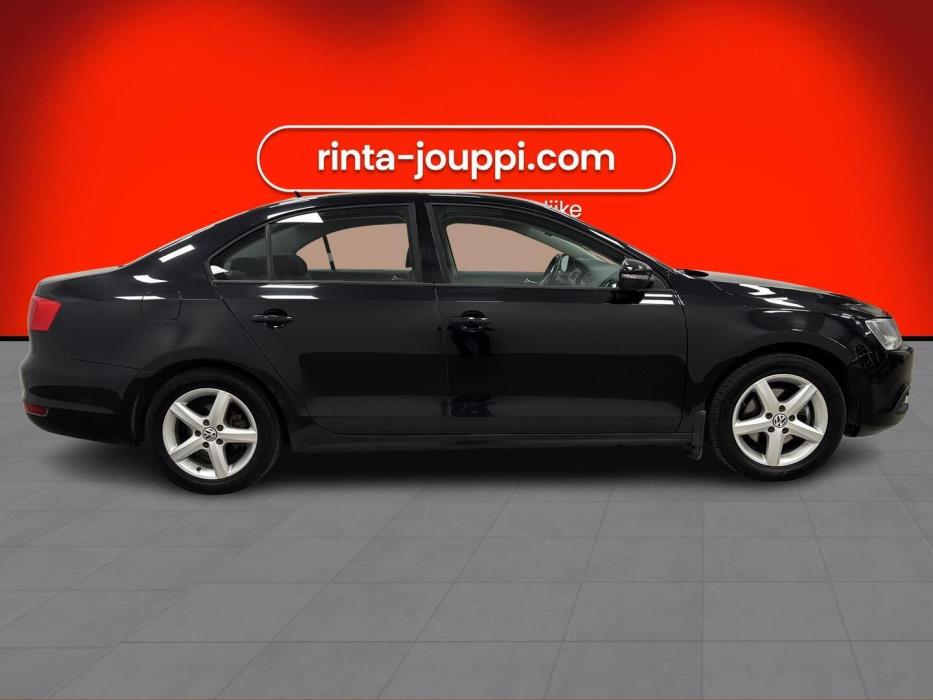 VOLKSWAGEN Jetta 2013