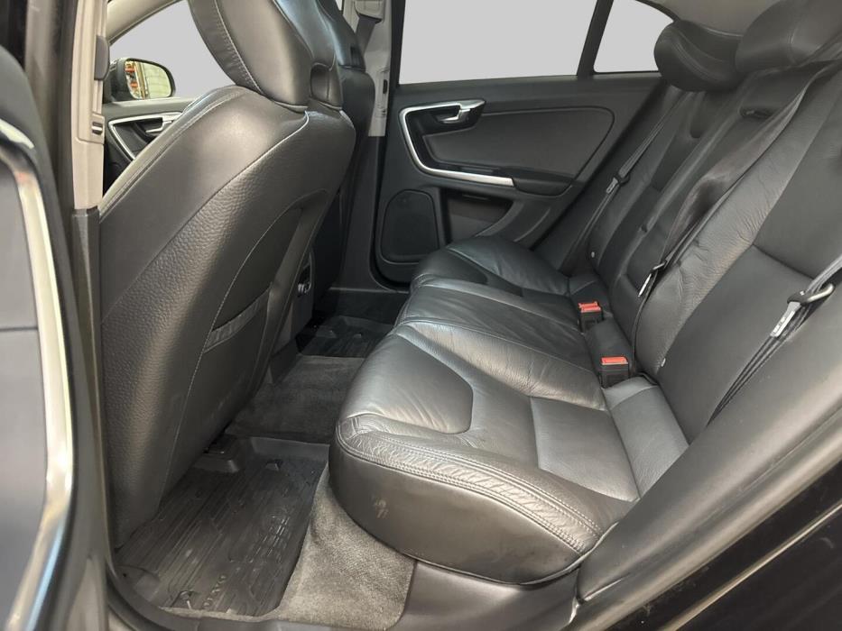VOLVO S60 2011