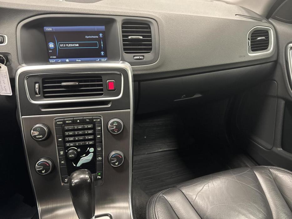 VOLVO S60 2011