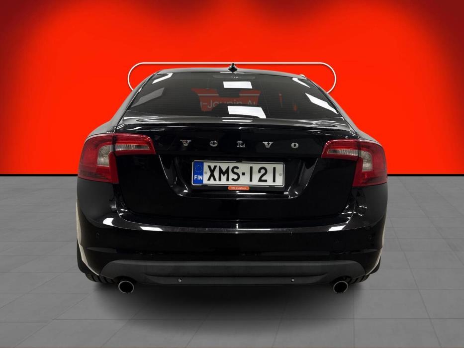 VOLVO S60 2011